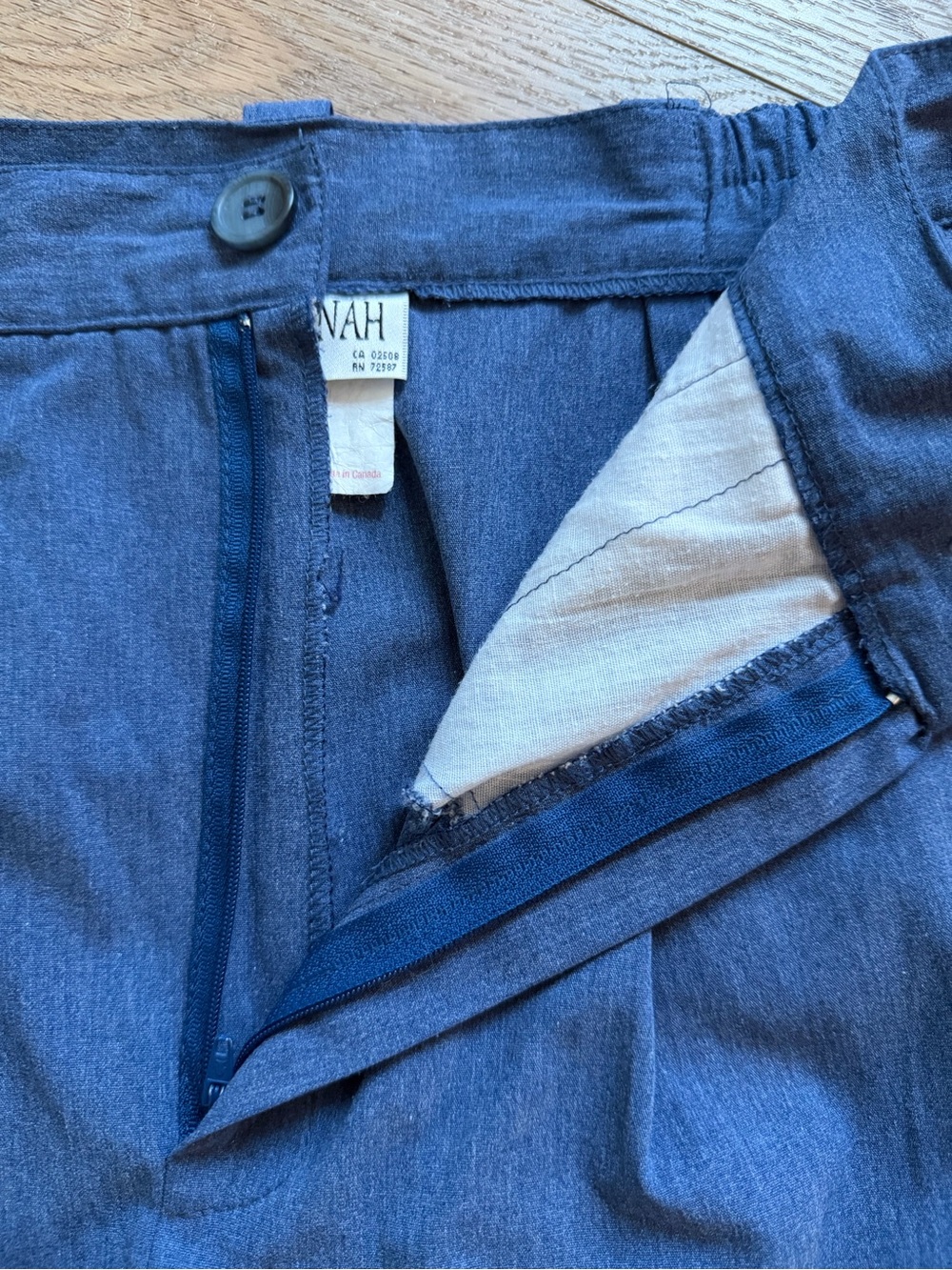 Vintage 90s Pleated HighWaisted Trouser Shorts Blue 30” Waist belt loop pockets - Picture 14 of 15